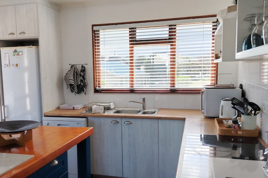 3 Bedroom Property for Sale in Sandbaai Western Cape